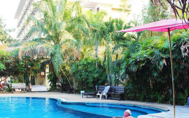 Royal Tycoon Place