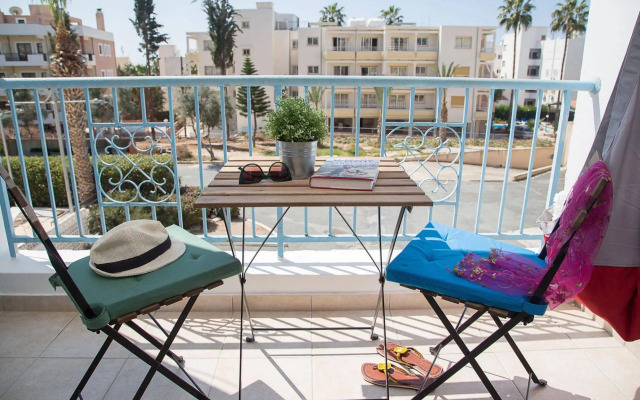 Paphos Love Hut Apartment