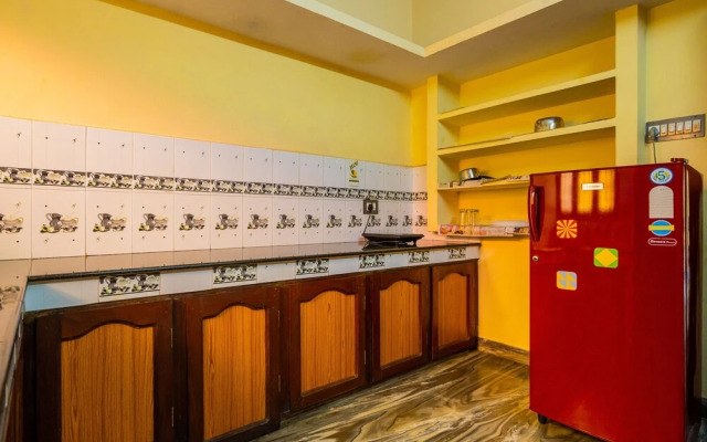 OYO 14172 Home Modern 2 BHK Palarivattam