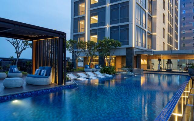 Hilton Garden Inn Jakarta Taman Palem