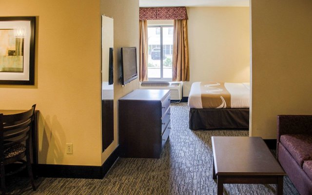 Quality Inn & Suites at Airport Blvd I-65