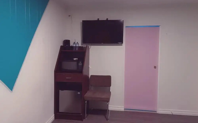 Stop 21 Motel