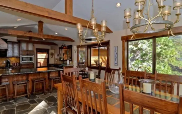 Lodgepole Drive Holiday Home