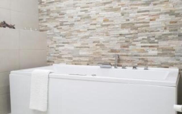 For You Apartments Gold & Silver