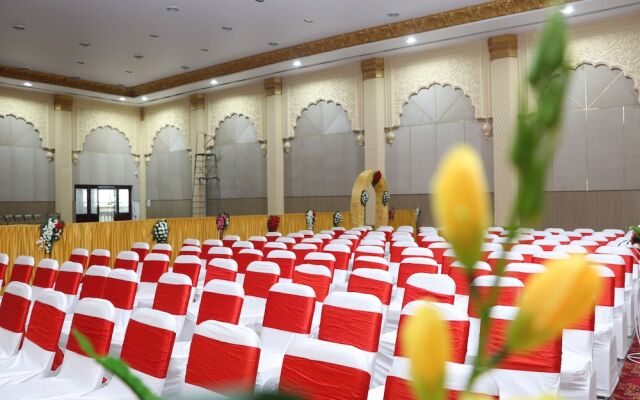 Gadiraju Palace Convention Centre & Hotel