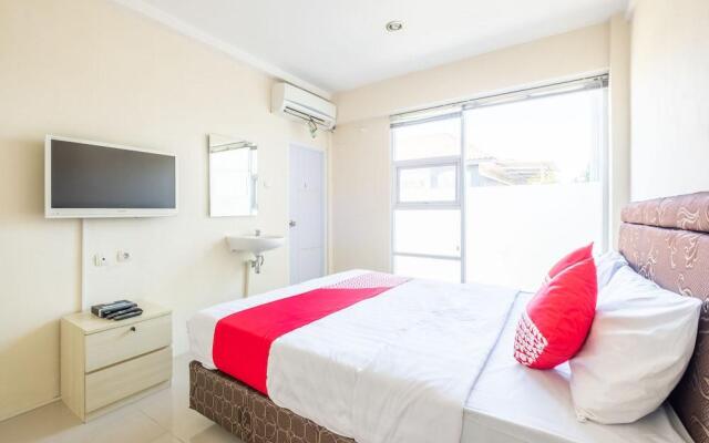 OYO Collection O 935 Bongo Residence