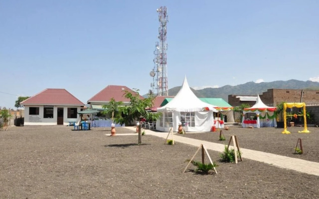Uhuru 50 Hotel
