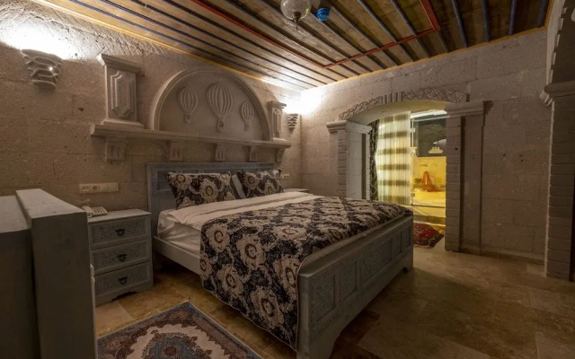 Underground Cave Suites