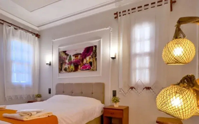Mese Suites