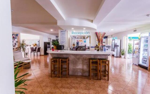 Coral beach house & food