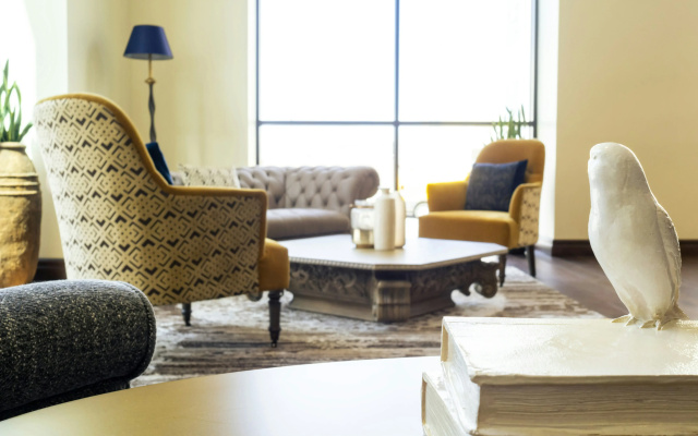 The Peregrine Omaha Downtown, Curio Collection by Hilton