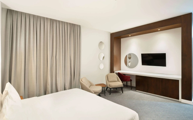 Ramada Hotel & Suites by Wyndham Erbil 32 Park