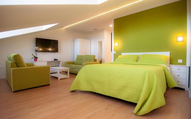 Los Rodeos Apartments