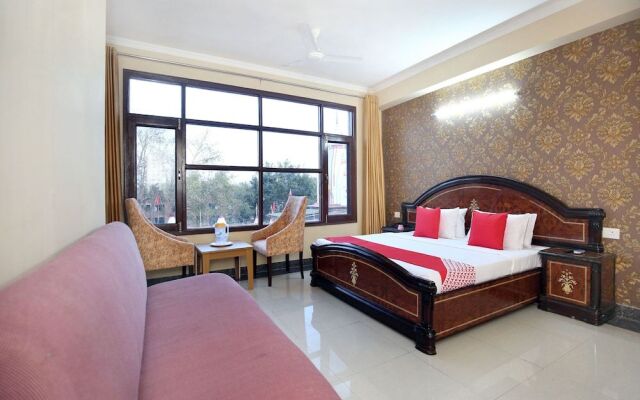 OYO 12980 Bajaj Bhawan