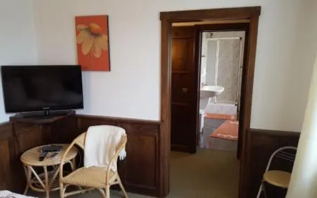 Landhotel "Zum Doppeldecker"