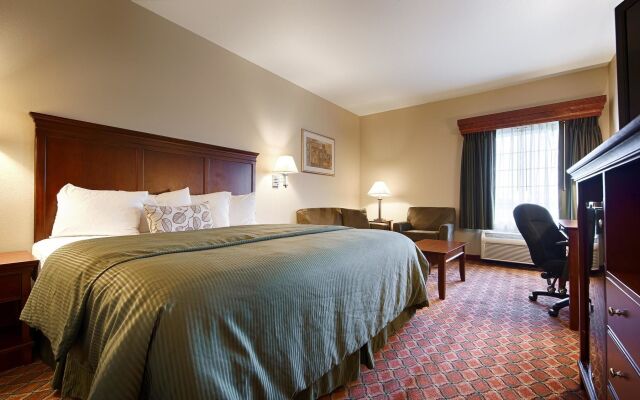 Best Western Plus MidAmerica Hotel