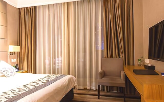 Huating Hotel