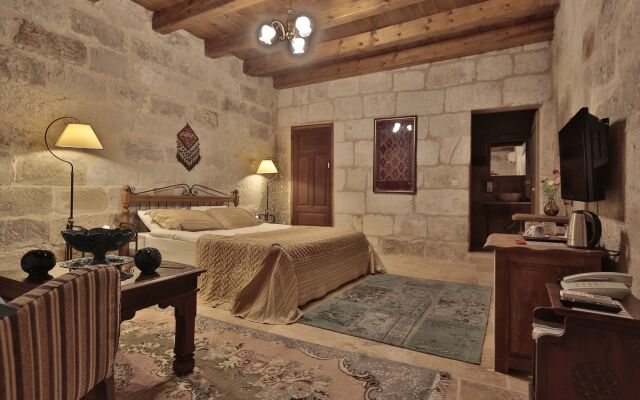 Tekkaya Cave Hotel