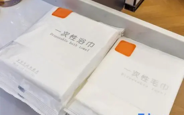 Lvju Smart Homestay (Zhangye Road Pedestrian Street)