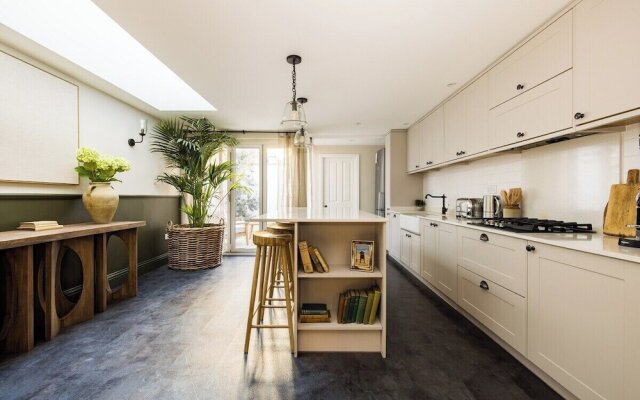 The Fulham House by HoK Living