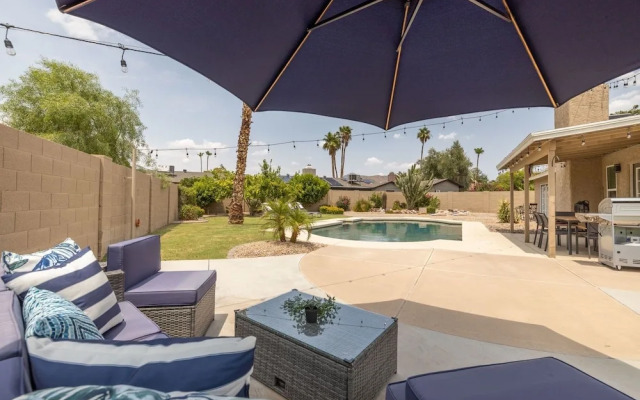 Scottsdale Sahuaro 4 Bedroom Home by RedAwning