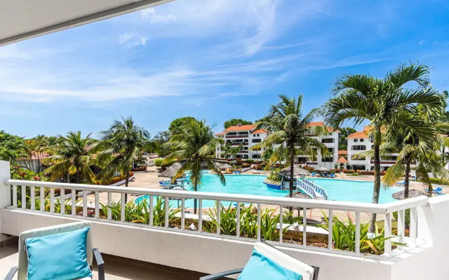 Serene Sosúa Retreat With the Biggest Pool in Sosua