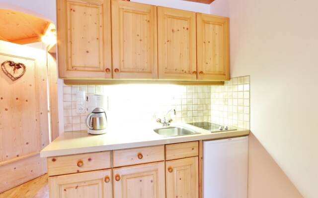 Lovely Apartment in Mühlbach With Balcony