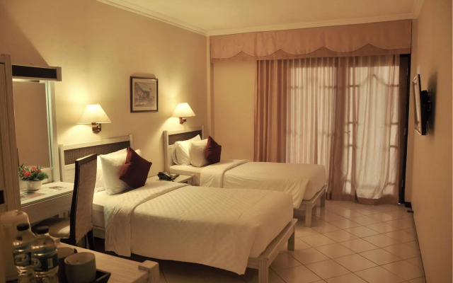 Royal Hotel and Convention Tretes