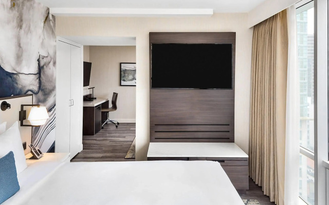 Delta Hotels by Marriott Vancouver Downtown Suites