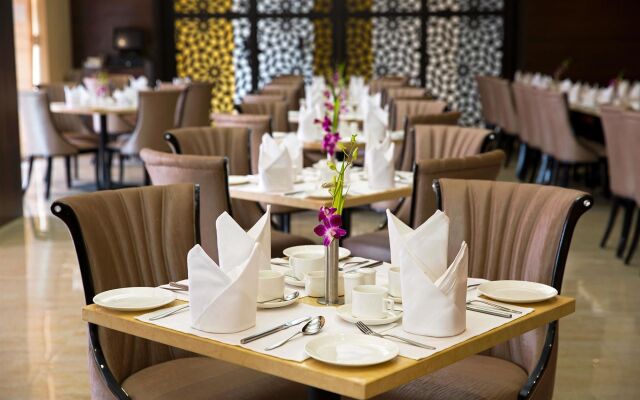 Golden Tulip Suites Gurgaon