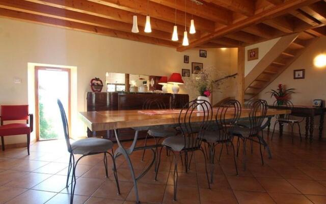 GiTE ROCHE-EN-RéGNIER, 4 PIèCES, 8 PERSONNES - FR-1-582-192