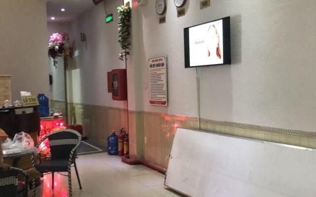Anh Quoc Hotel