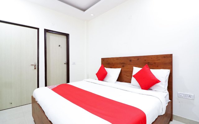 Admiral Suites by OYO Rooms