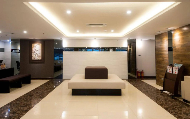 Sakura Hotel