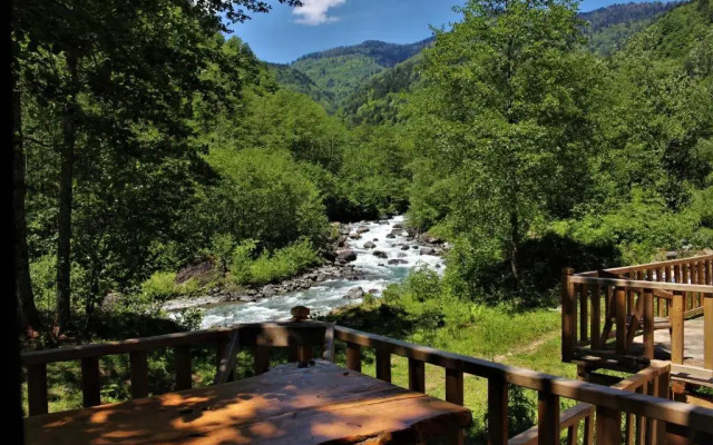 Sumda Dağ Evleri