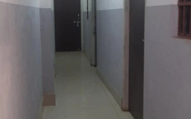 SPOT ON 87876 Gajadhar Rest House