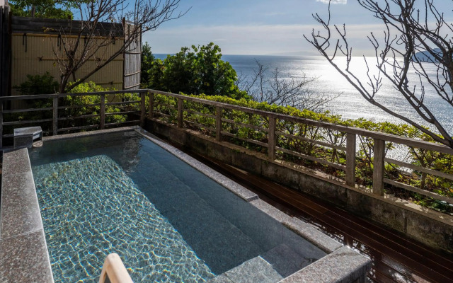Hotel Acao ( Former Hotel New AKao Royal Wing)