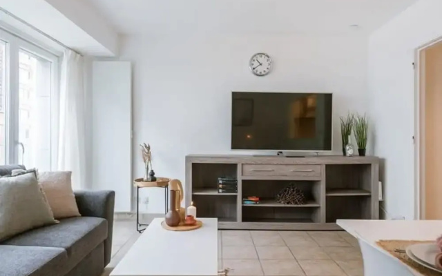 Renovated Apartment Close to the Beach
