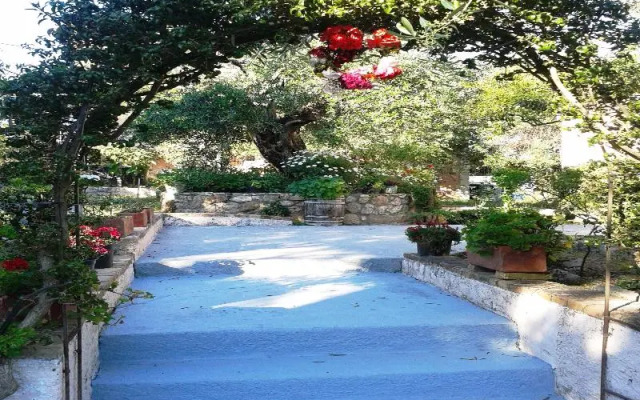 Apostolos & Eleni Family Apartments