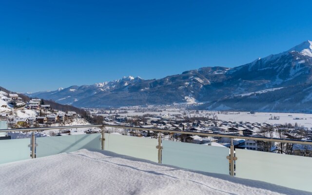 Boutique Penthouse in Piesendorf Near Ski Area