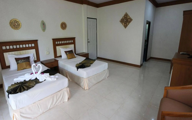 Lanta Villa Resort