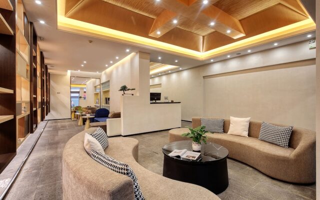 Wing Hotel Guilin- Pedestrian Street