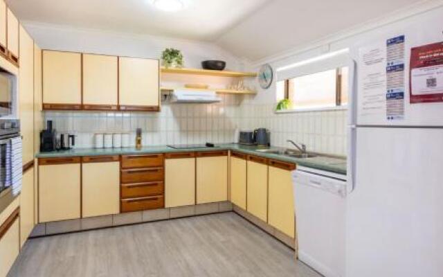 Spacious Family unit with Incredible views.