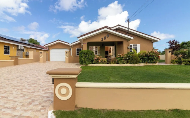 5 Bedroom Haven in Draxhall