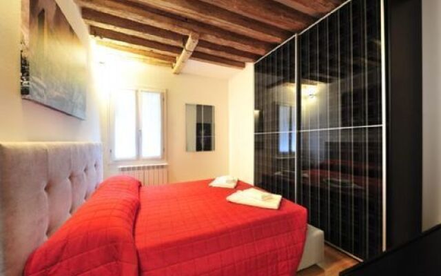 Sleep in Italy - San Marco Apartments