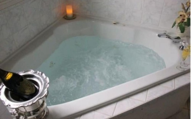 Whalewalk Inn and Spa