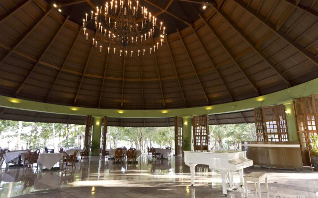 Cordova Reef Village Resort