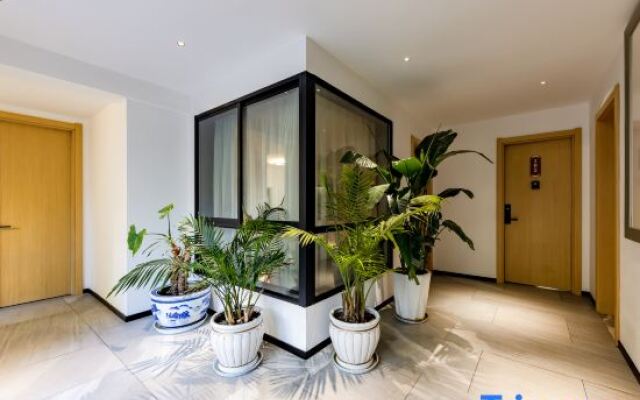 Floral Hotel·Kunming Aromatic Garden hotel (Kunming Guandu Ancient Town)