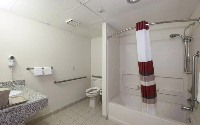 Red Roof Inn Hartford - Vernon