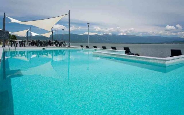 Hotel Romantique Plaza Dojran